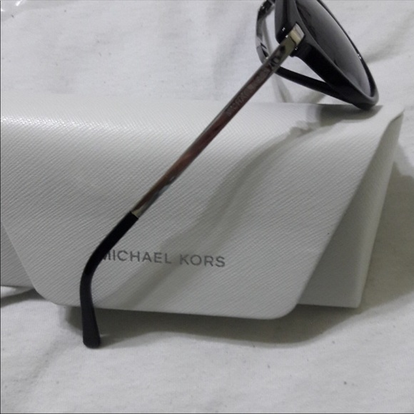 SOLD :) Michael Kors Sunglasses - Picture 2 of 4